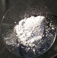200px-magnesium_sulfate_anhydrous.jpg
